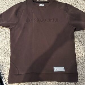 Alphalete shirt